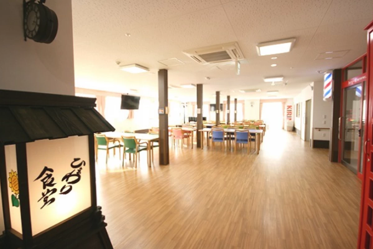 ひろびろとしたダイニング